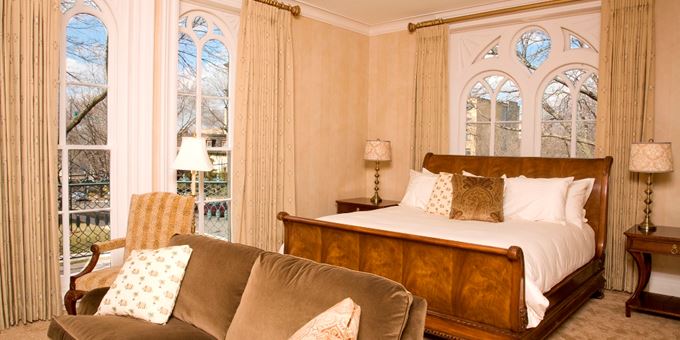 Mansion Hill Inn